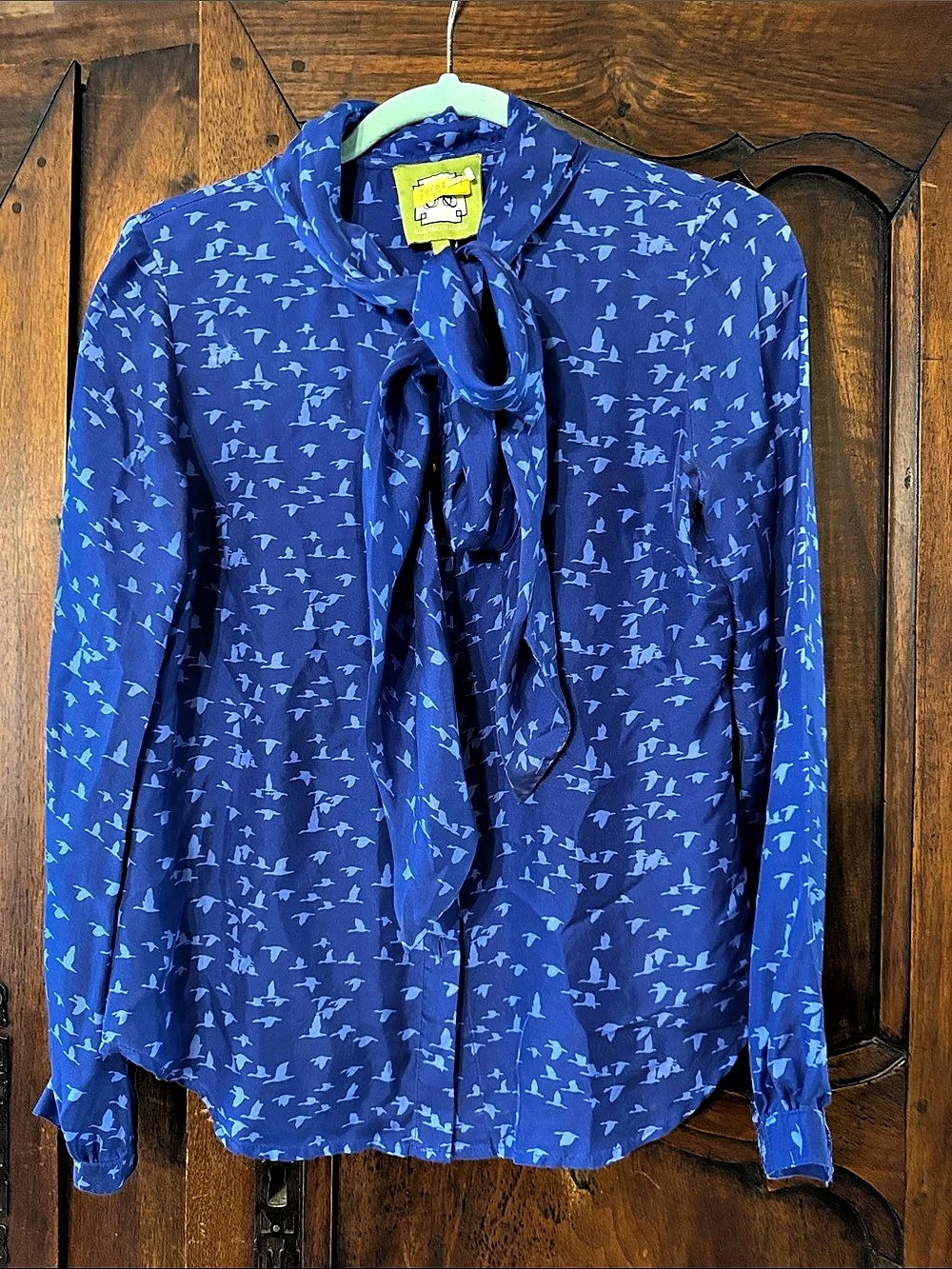 Elizabeth McKay Bird Print Tie Neck Blouse Blue & White Size 4